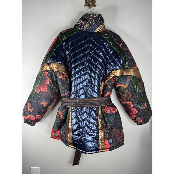 FARM Rio Black Wild Bananas Metallic Reversible puffer Jacket Belt Size L NWT - Picture 8 of 13